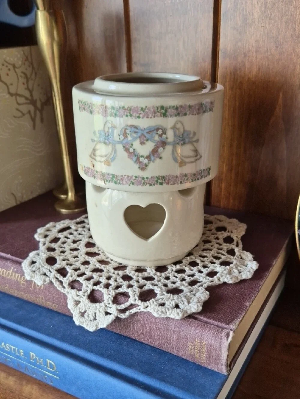 Ceramic Goose Heart Warmer - Cream with Pastel Floral Ribbon